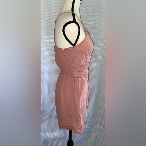 Women’s H&M dusty‎ rose sleeveless smock-detail romper size small NWT - Picture 6 of 14